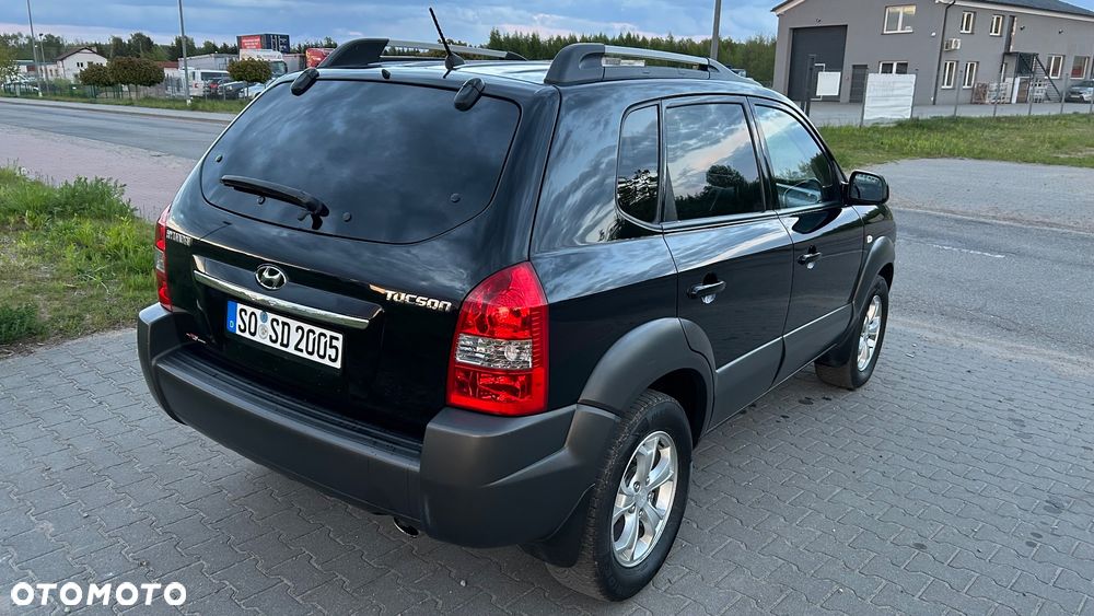 Hyundai Tucson 2.0 2WD GLS - 8