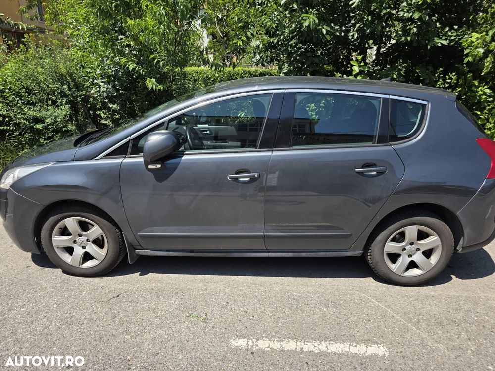 Peugeot 3008 1.6 HDI Confort Pack - 17