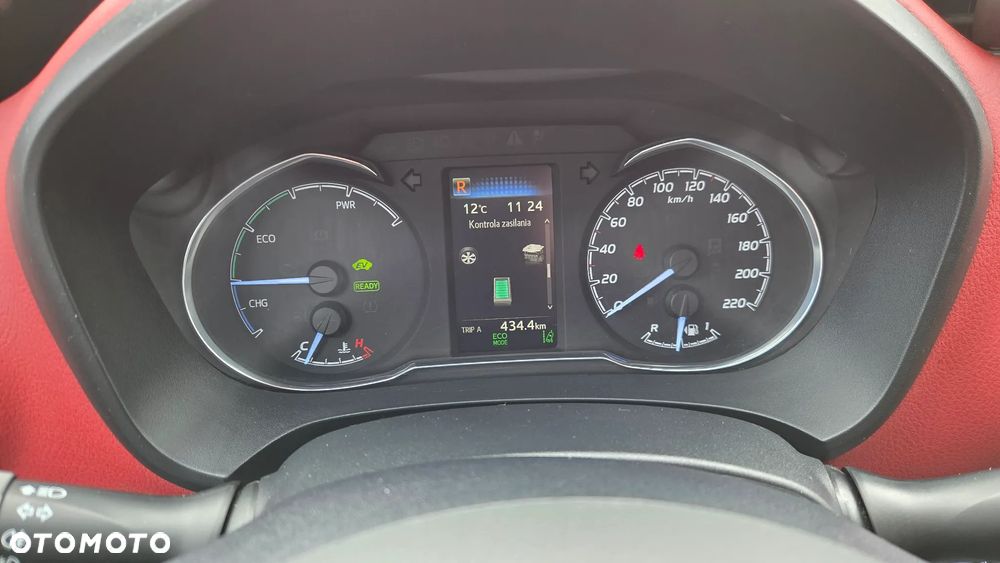 Toyota Yaris Hybrid 100 Selection Platinum - 13