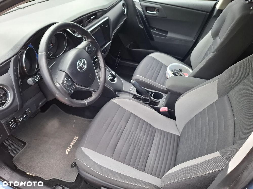 Toyota Auris - 21