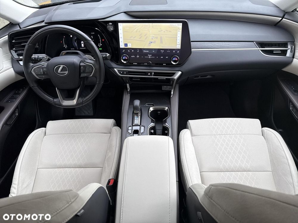 Lexus RX - 11