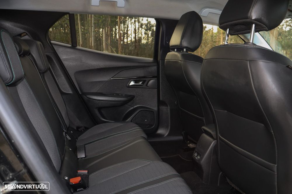 Peugeot 2008 1.2 PureTech Allure - 9