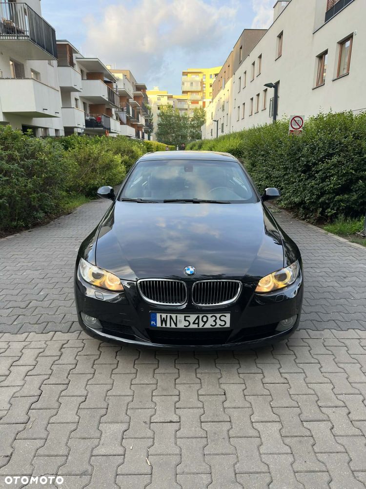 BMW Seria 3 330i - 11