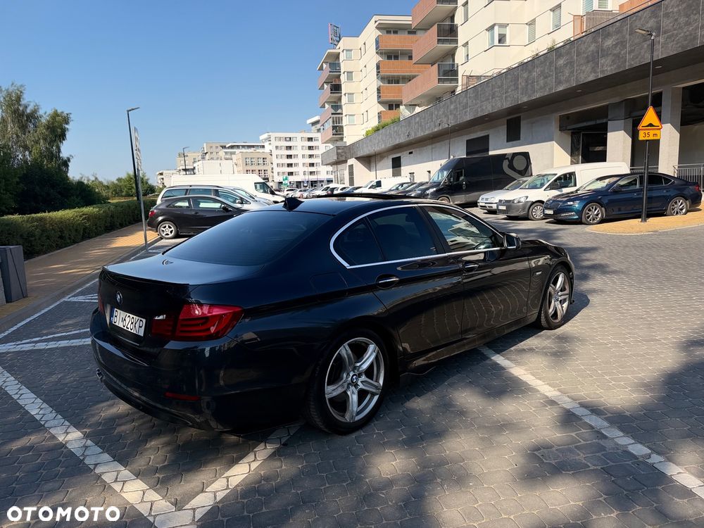 BMW Seria 5 520d xDrive - 5