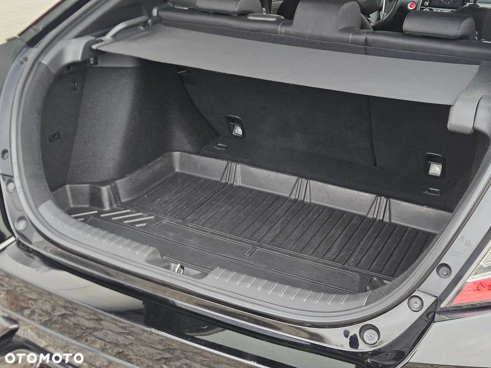 Honda Civic 1.5 T Sport Plus - 17