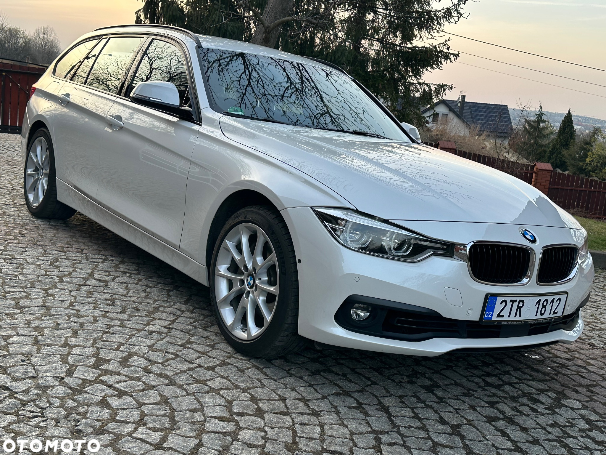 BMW Seria 3 335d Touring xDrive Luxury Line - 7