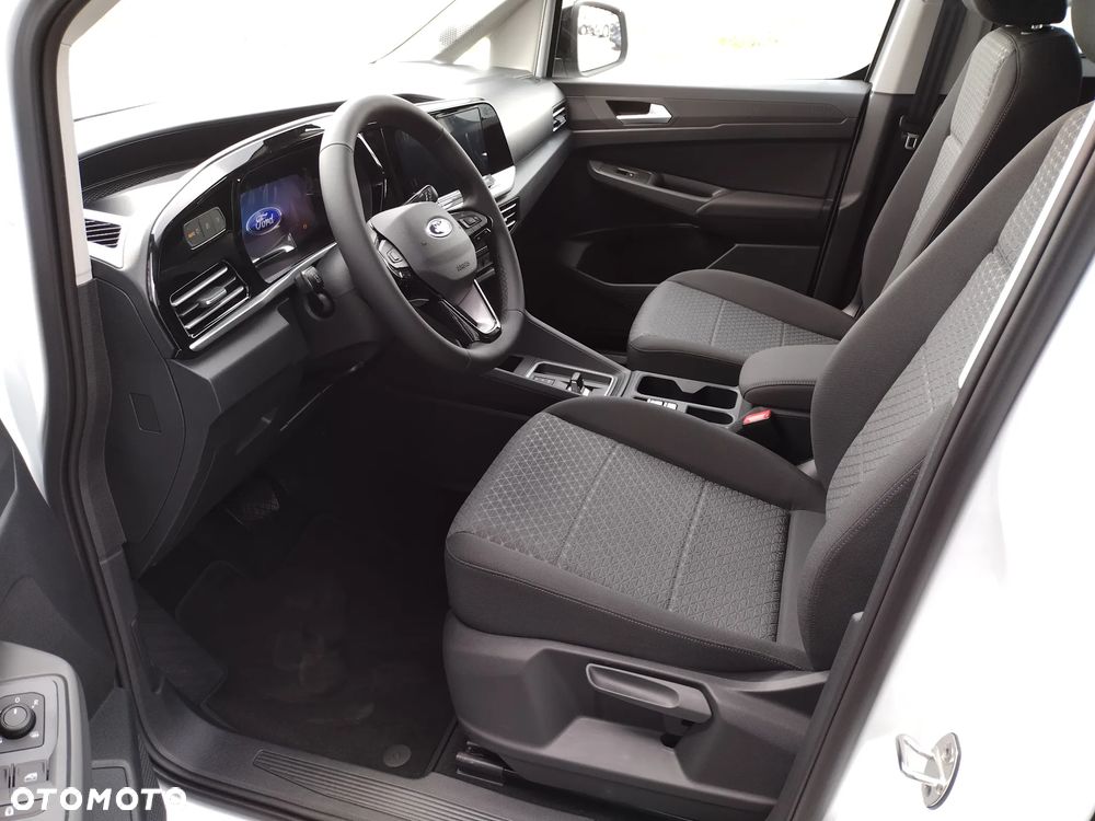 Ford Tourneo Connect Grand - 4