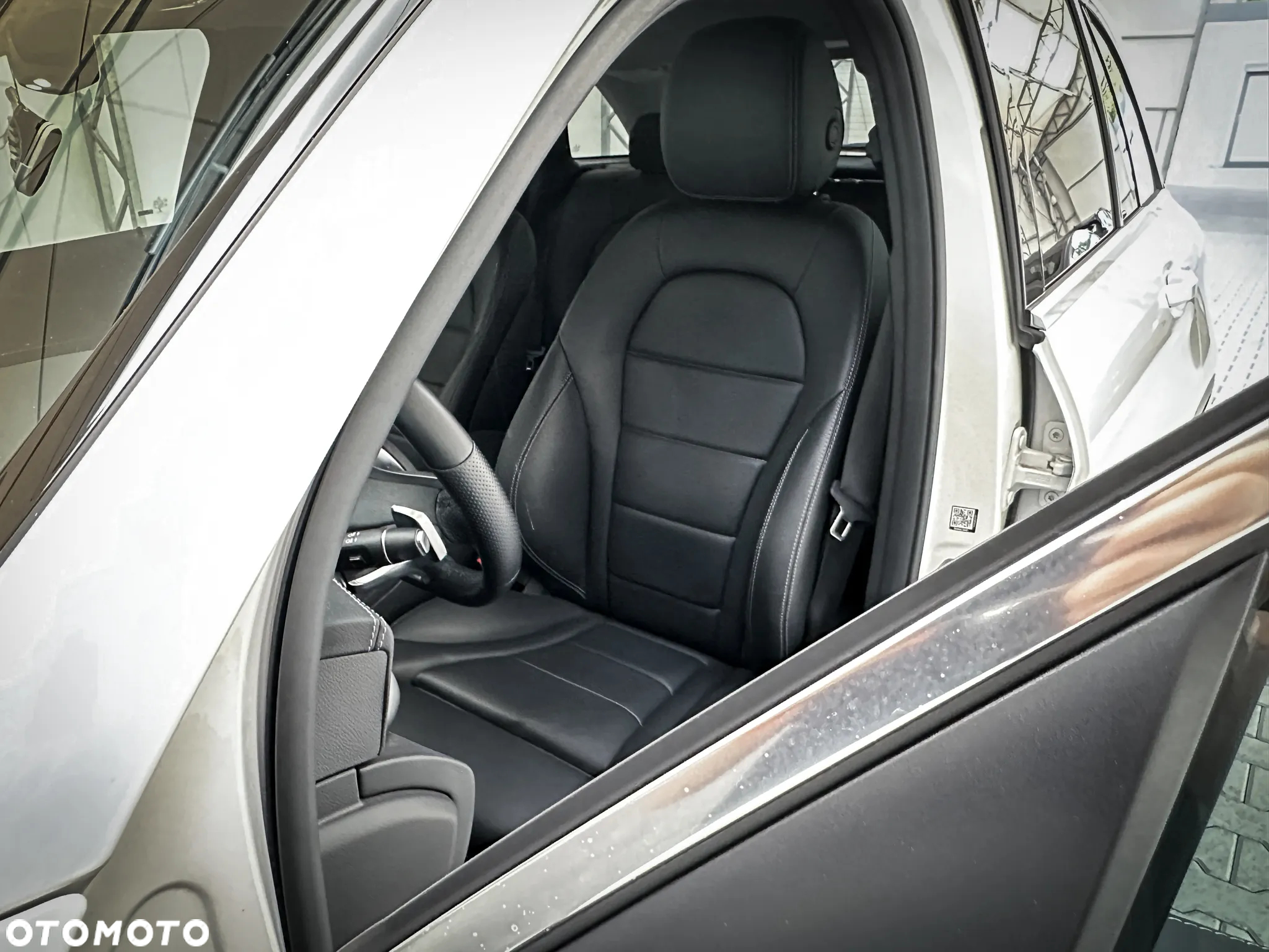 Mercedes-Benz GLC 200 d 4-Matic Business Edition - 24