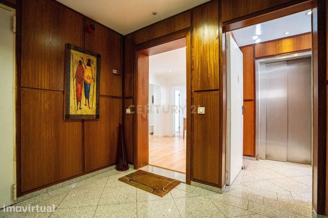 Apartamento T3 no Parque das Nações, com Varanda, Mobilado e Equipado - Grande imagem: 2/36