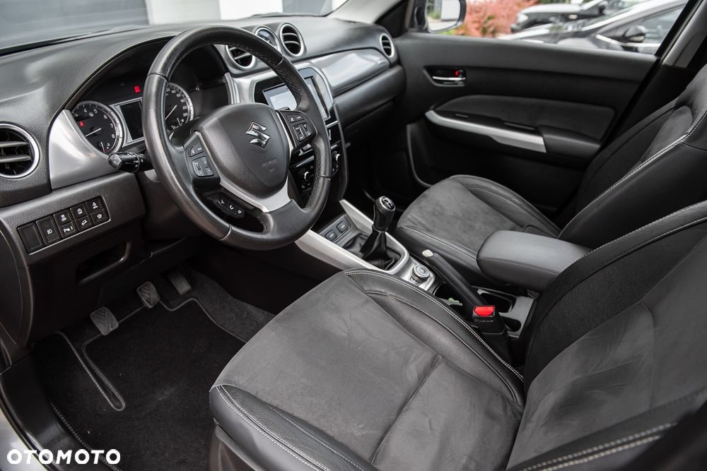 Suzuki Vitara 1.6 (4x4) Allgrip Comfort+ - 15