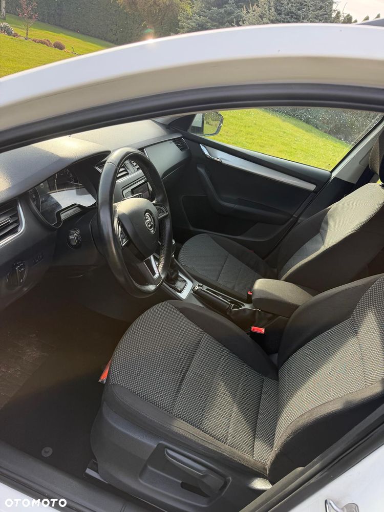 Skoda Octavia 1.6 TDI Ambition - 5