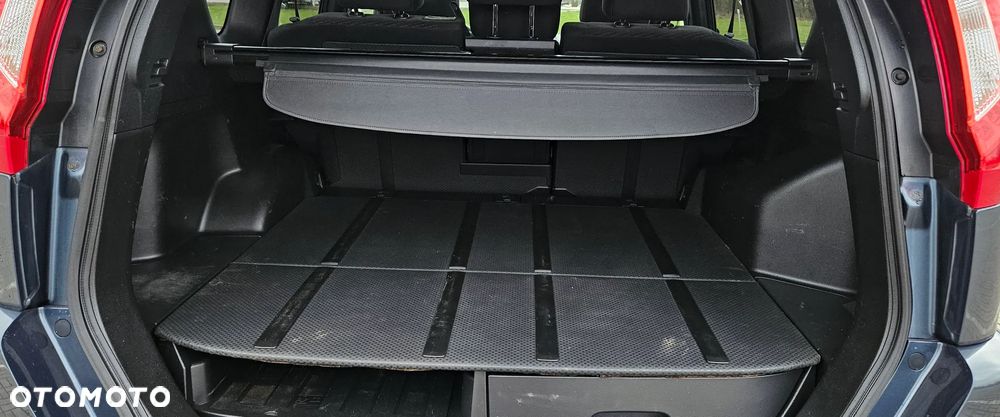 Nissan X-Trail 2.0 dCi 4x4 DPF Platinum - 16