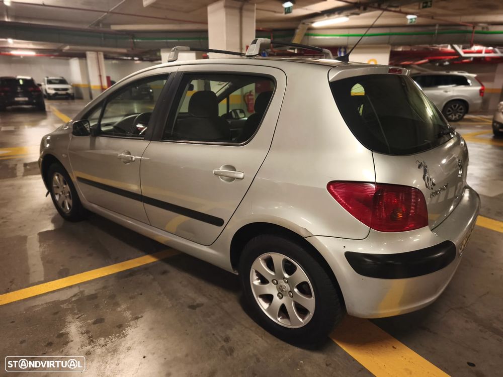 Peugeot 307 1.4 HDi XT - 21