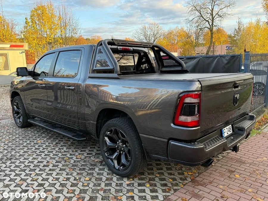 RAM 1500 Crew Cab Sport - 8