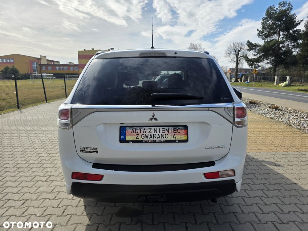 Mitsubishi Outlander 2.2 DI-D 4WD Invite - 8