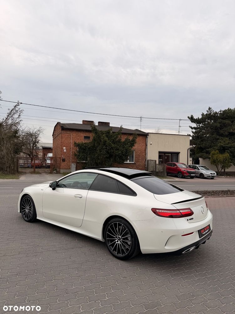 Mercedes-Benz Klasa E 400 4-Matic 9G-TRONIC - 5