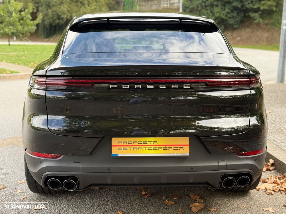 Porsche Cayenne Coupé E-Hybrid - 7