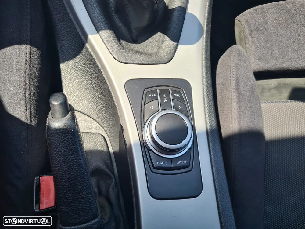 BMW 318 d Sport - 7