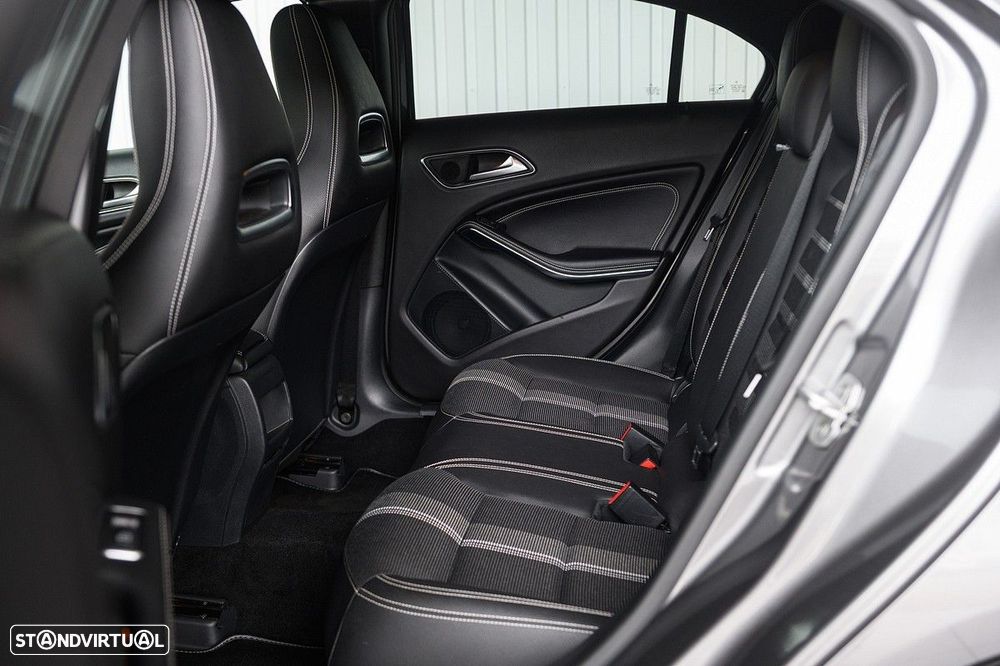 Mercedes-Benz A 180 d Urban - 33