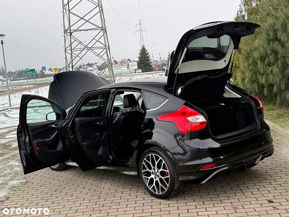 Ford Focus 1.6 EcoBoost Titanium - 38