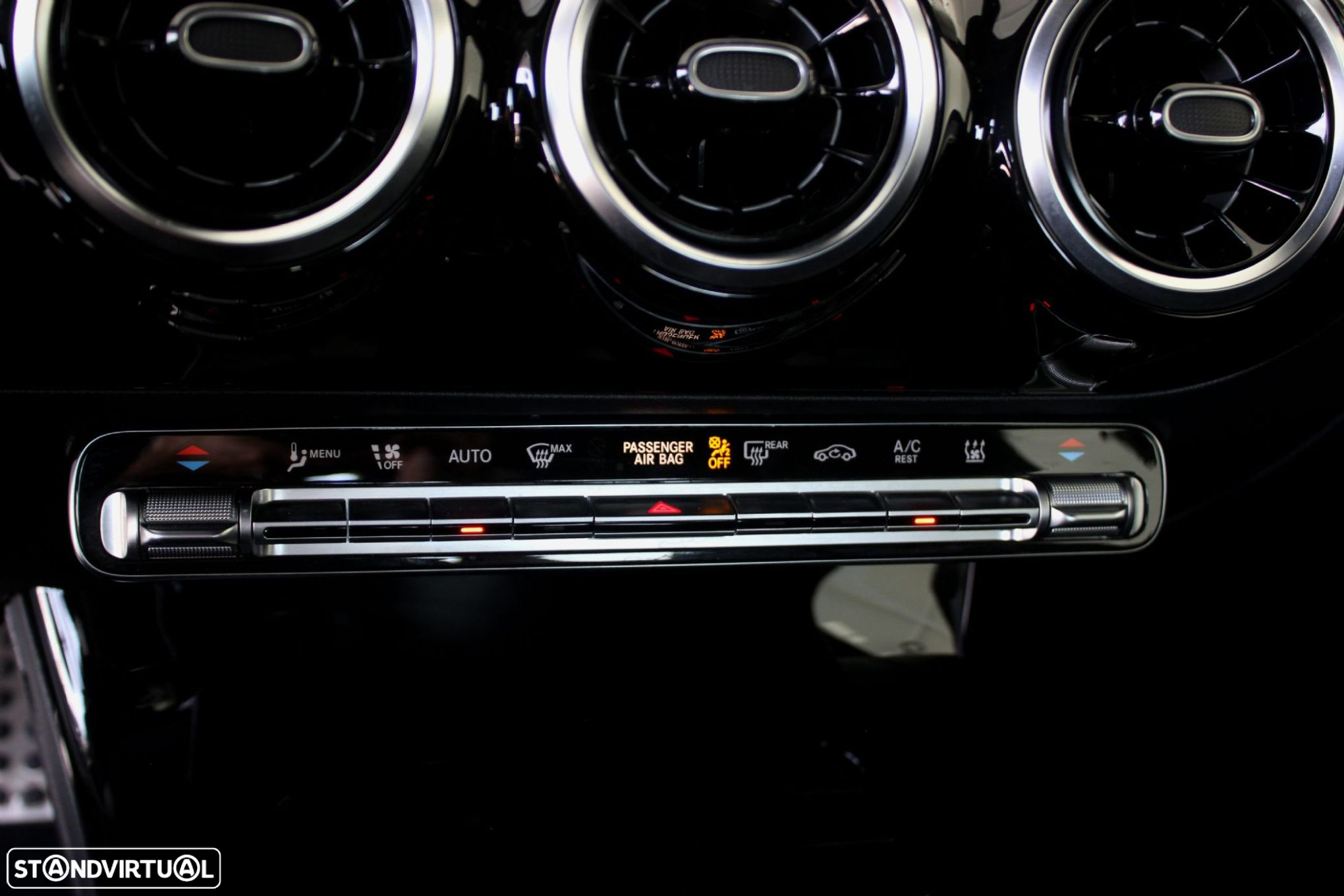 Mercedes-Benz CLA 250 e AMG Line - 30