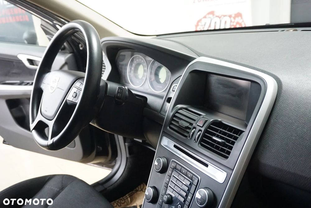 Volvo XC 60 DRIVe Kinetic - 22