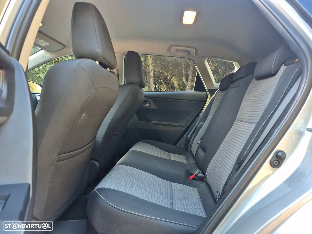 Toyota Auris 1.8 HSD Square Collection - 15
