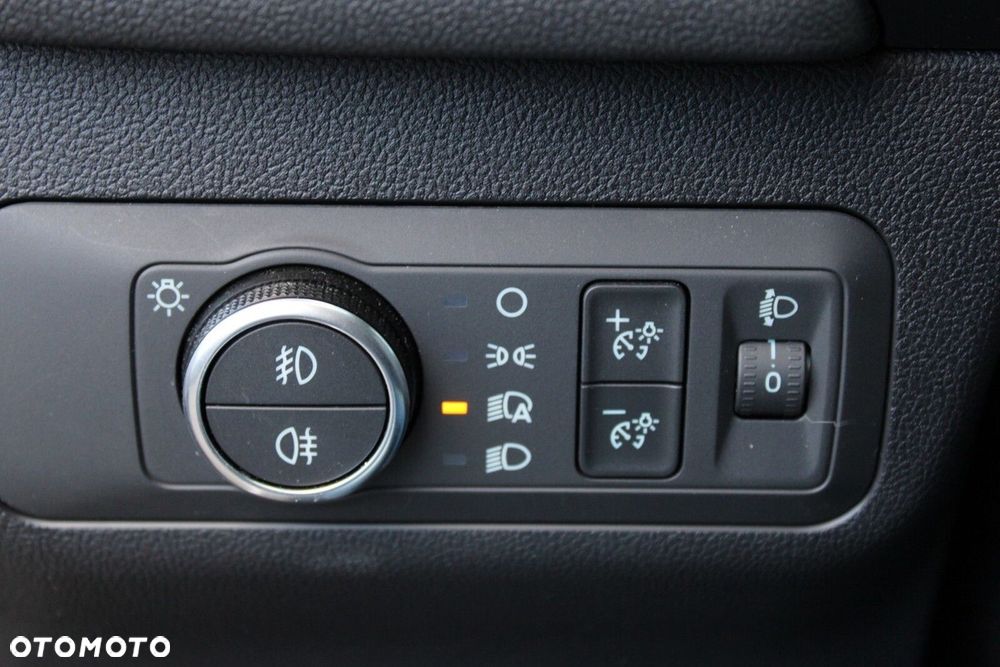 Ford Kuga 1.5 EcoBoost FWD Titanium - 35
