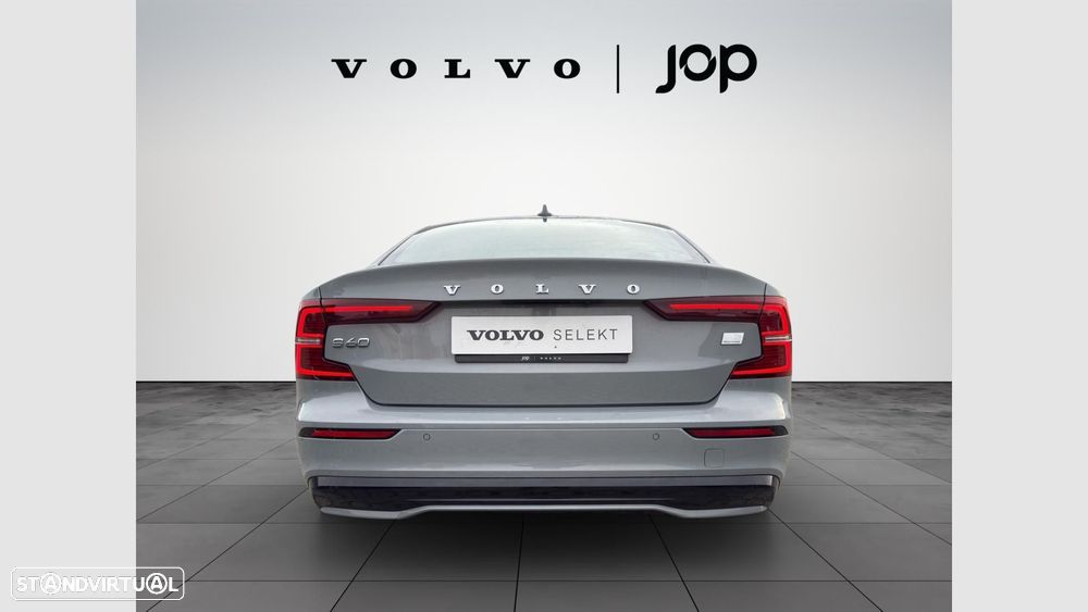 Volvo S60 2.0 T8 PHEV Plus Dark AWD - 4