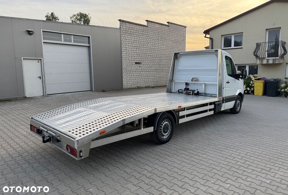 Mercedes-Benz Sprinter - 3
