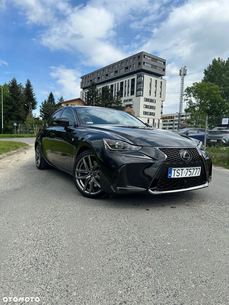 Lexus IS - 1