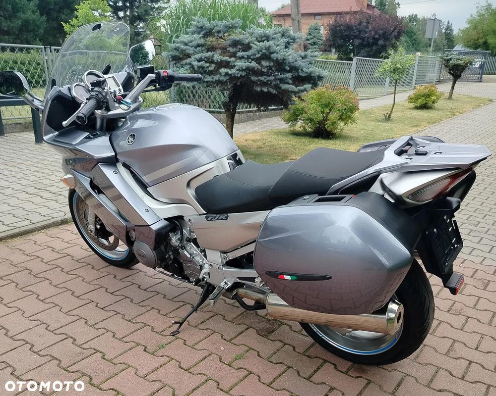 Yamaha FJR - 12