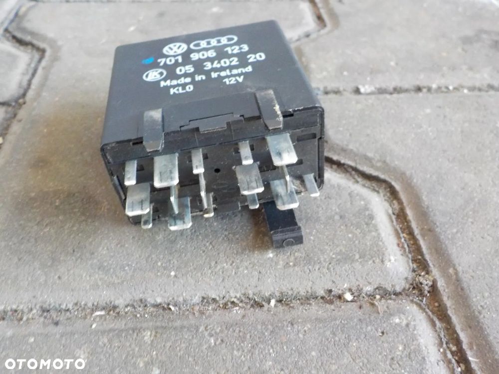 VW T4 1.9 TD PRZEKAŹNIK MODUŁ ŚWIEC 137 701906123 - 2