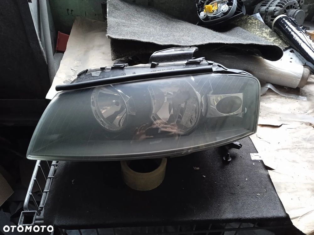 AUDI A3 8P LAMPA PRZÓD PRZEDNIA LEWA EUROPA 8P0941003A - 1