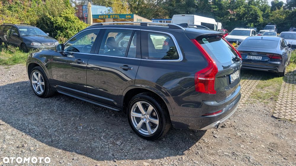 Volvo XC 90 - 4
