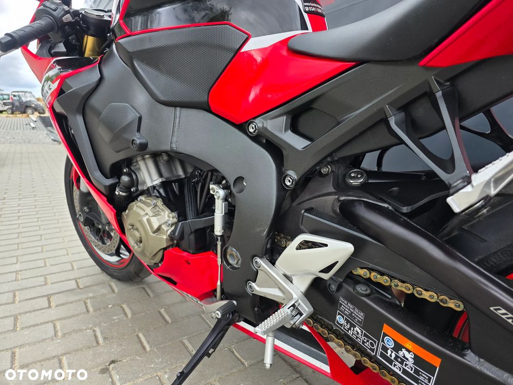 Honda CBR - 28