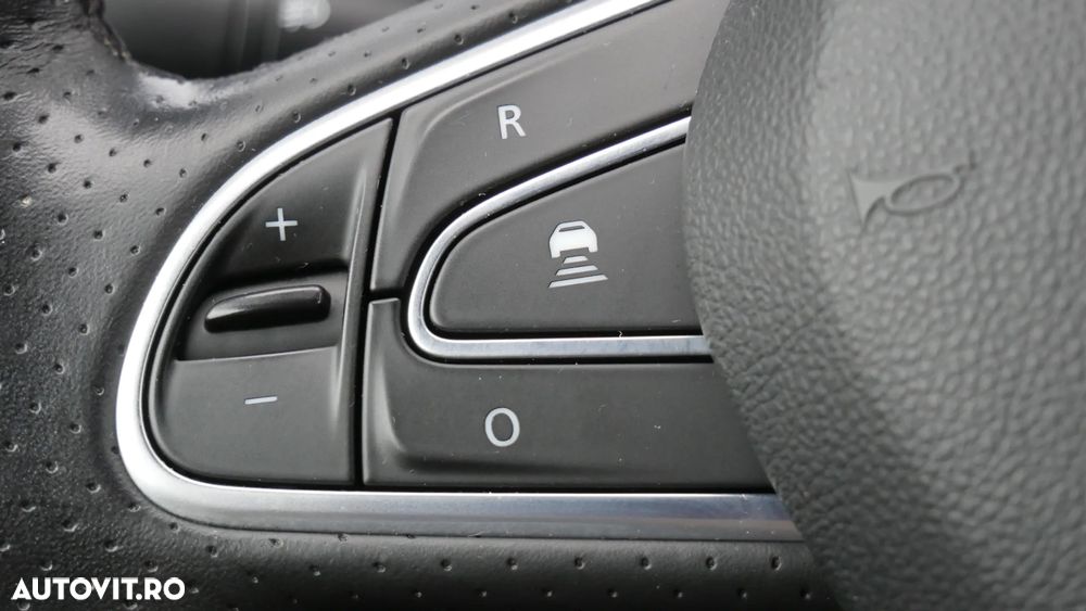 Renault Kadjar TCe 140 EDC GPF BLACK EDITION - 33