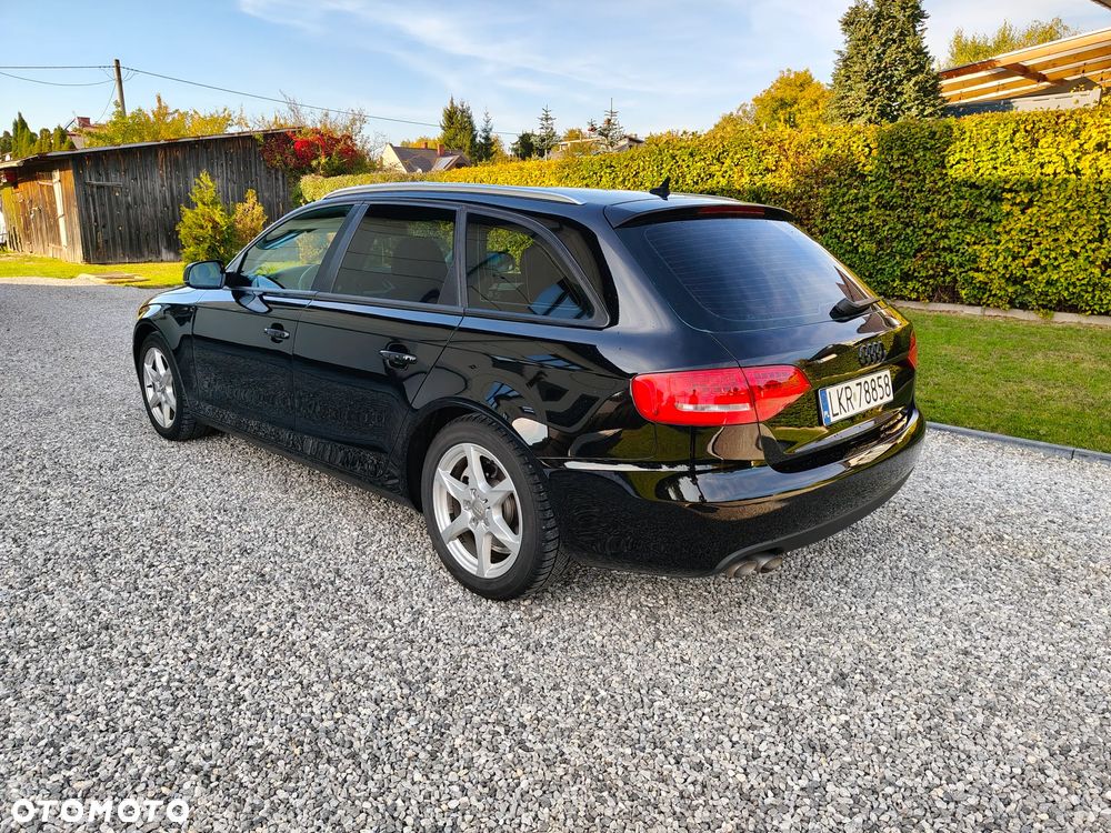Audi A4 Avant 2011 photo 5