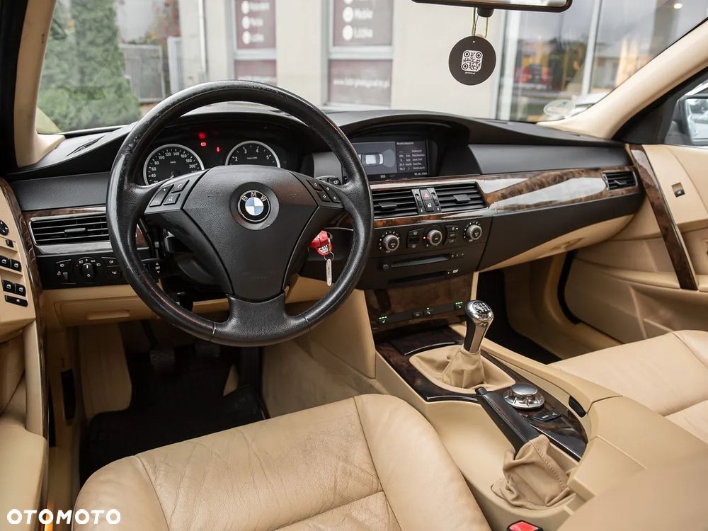 BMW Seria 5 - 28