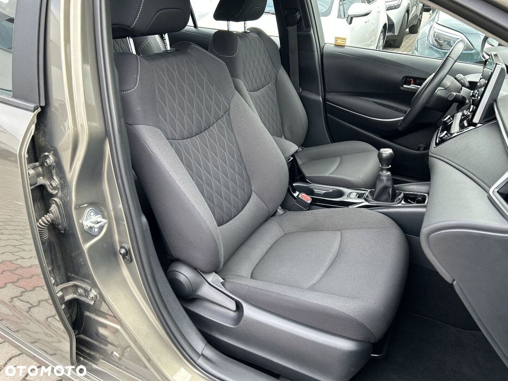 Toyota Corolla - 17