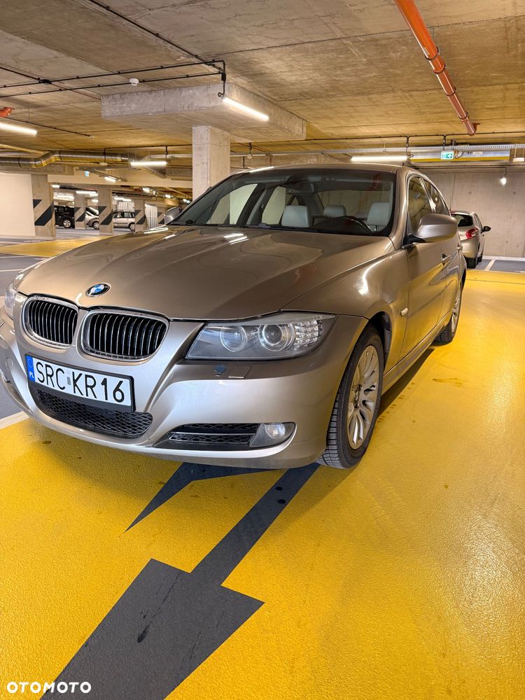 BMW Seria 3 325i - 26