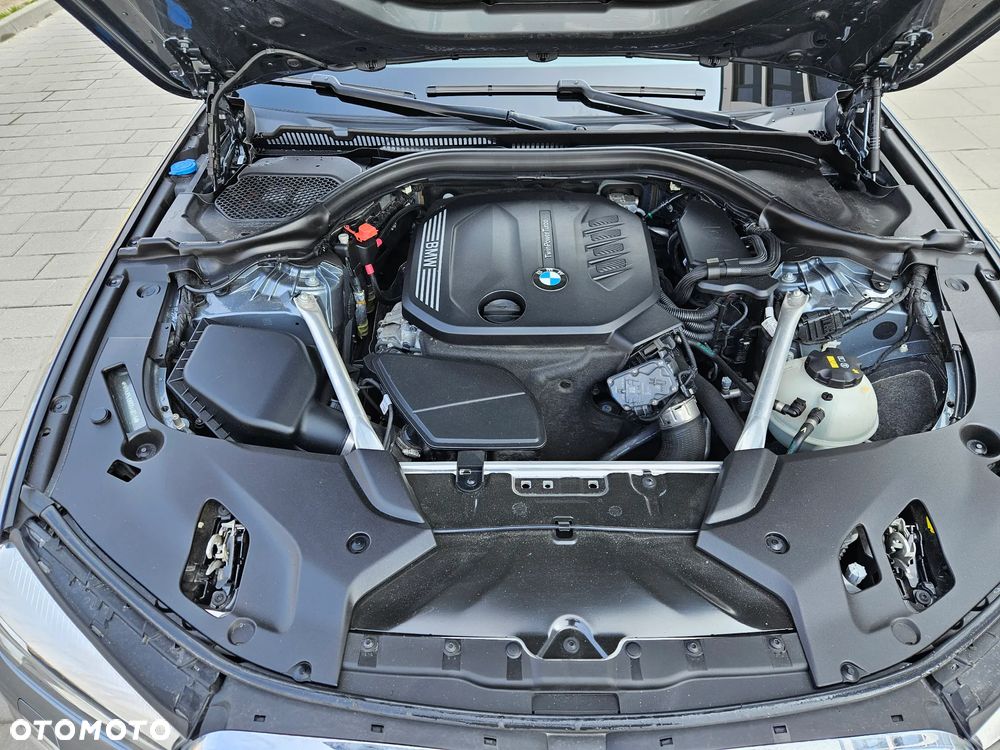 BMW Seria 5 520d xDrive Luxury Line - 38