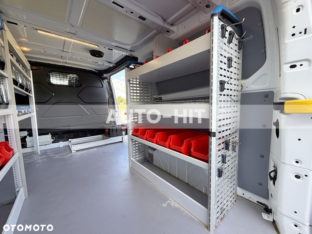 Ford Transit - 18