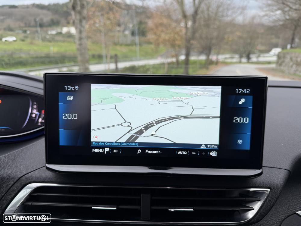 Peugeot 3008 1.2 PureTech Allure Pack EAT8 - 26