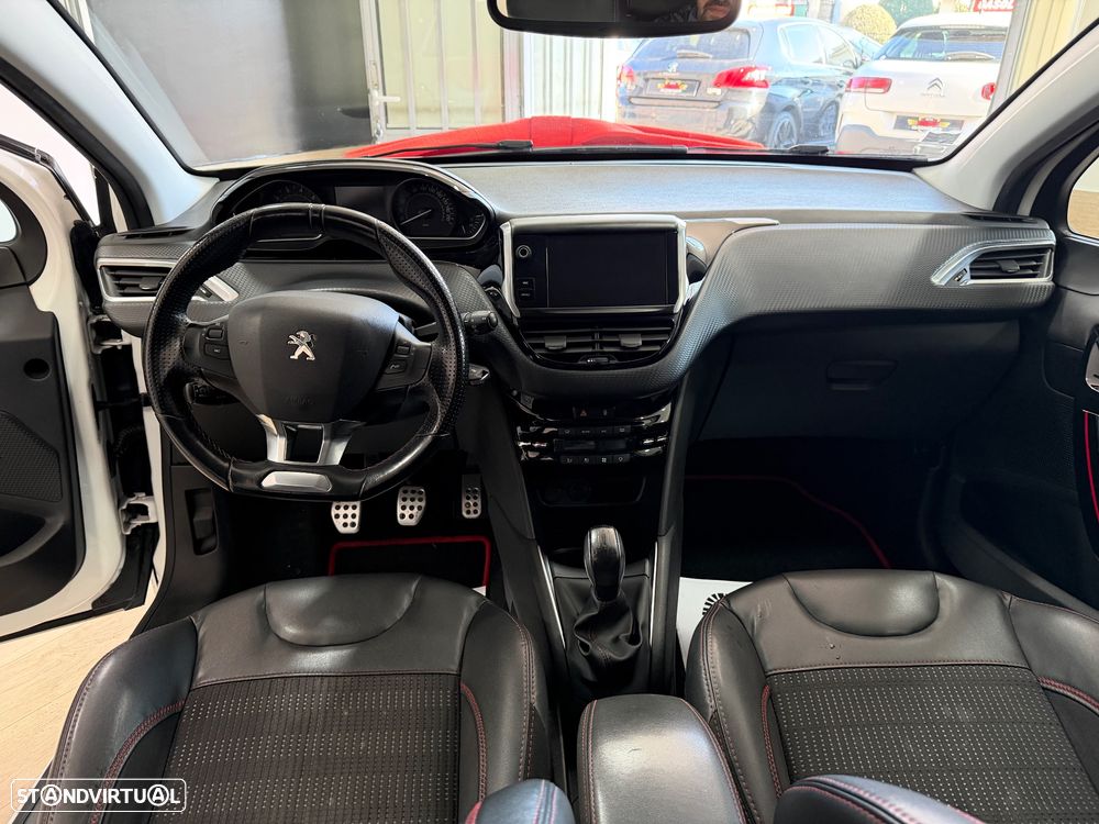 Peugeot 208 1.2 PureTech GT Line - 13