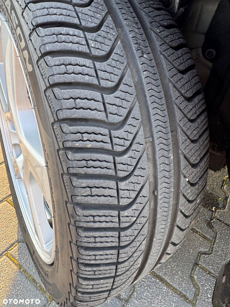 Volvo S60 2.5 T5 - 16