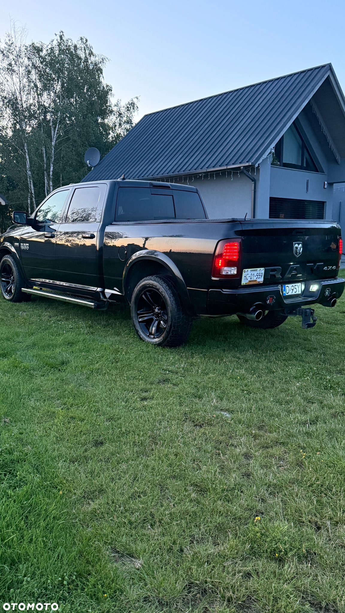 Dodge RAM 1500 5.7 4x4 - 8