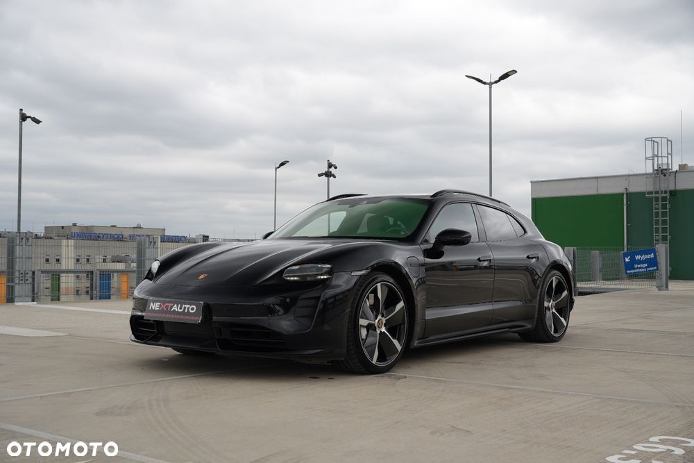 Porsche Taycan Turbo - 7