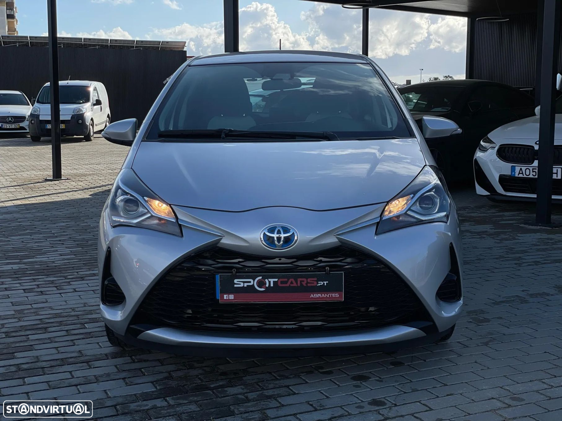Toyota Yaris 1.5 HSD Comfort+P.Style - 2