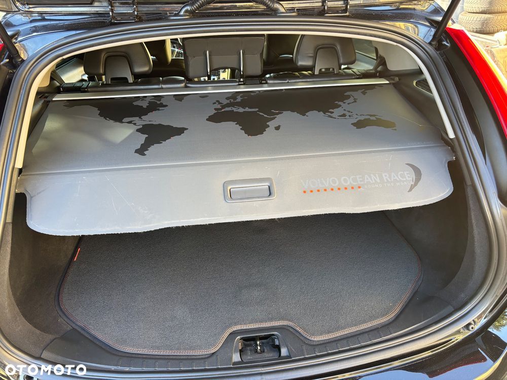 Volvo V60 D3 Drive-E Ocean Race - 13